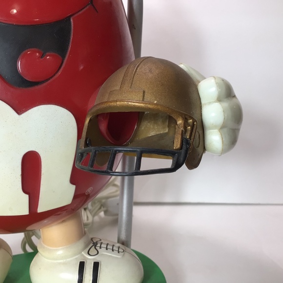 M&M CANDY FOOTBALL PLAYER DISPENSER MADE INTO A DESK LAMP - Picture 6 of 6
